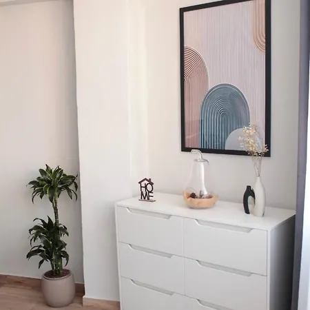 Arenal Wood & Javea شقة *