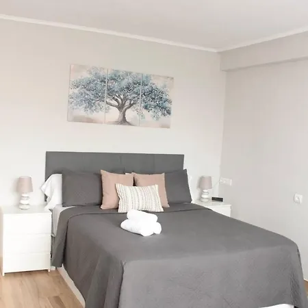 Arenal Wood & Javea شقة *